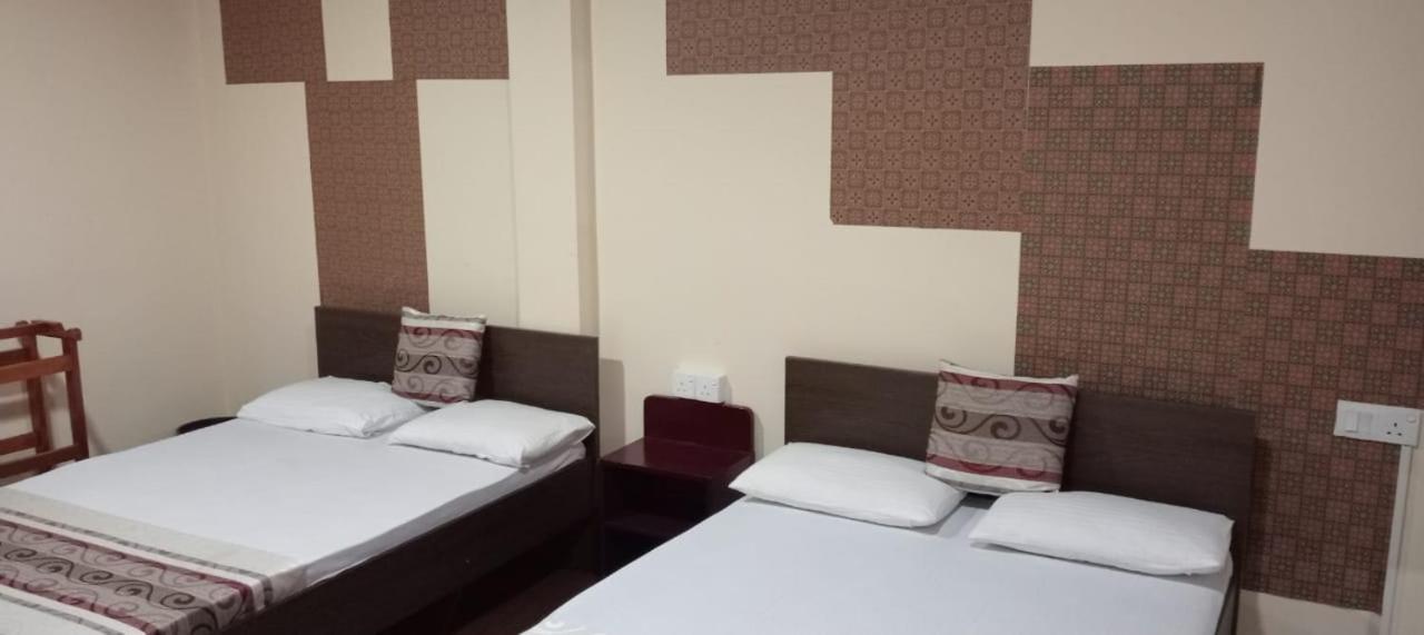 Thuvaraga Inn นูวาราเอลิยา ภายนอก รูปภาพ