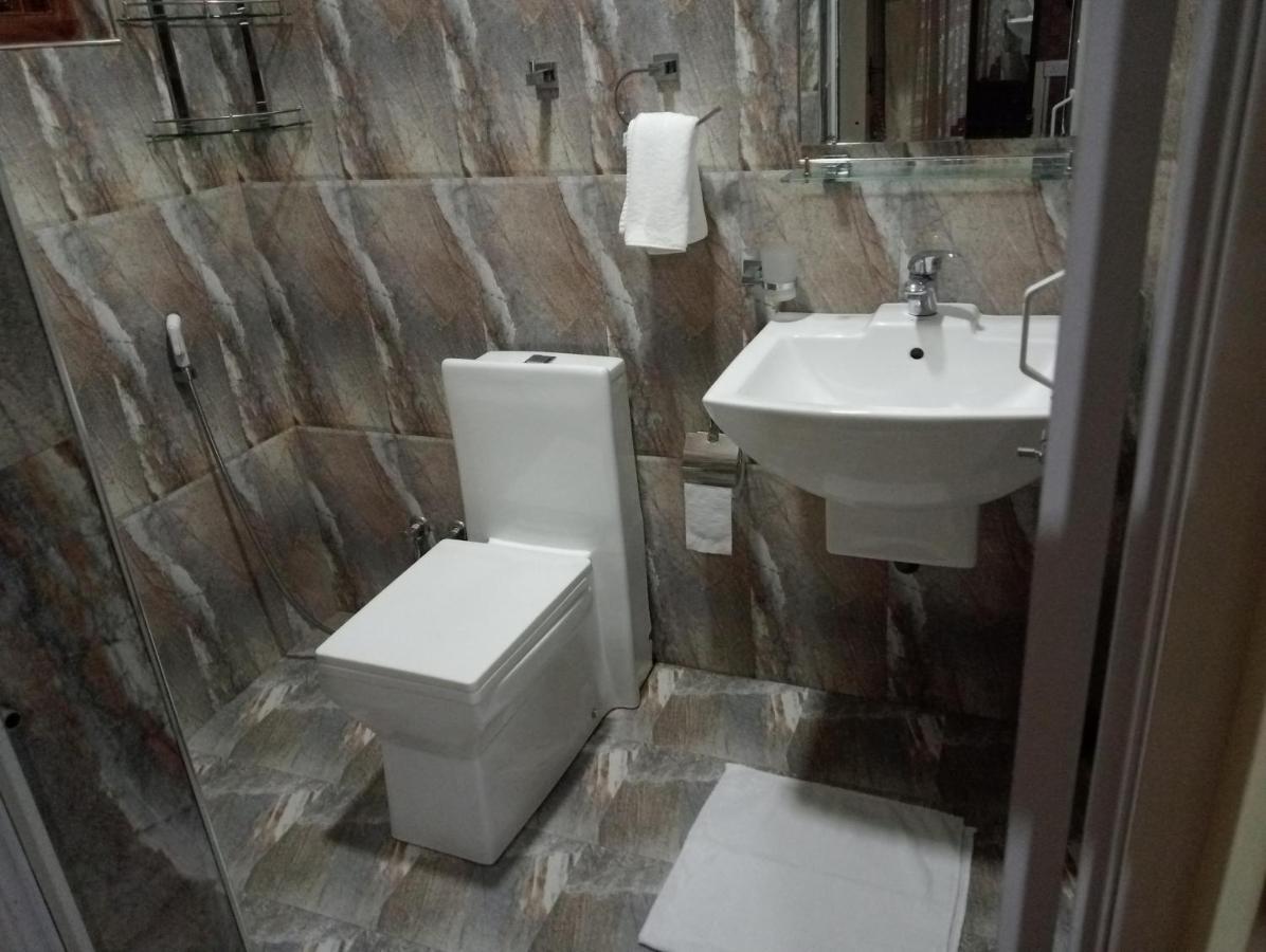 Thuvaraga Inn นูวาราเอลิยา ภายนอก รูปภาพ